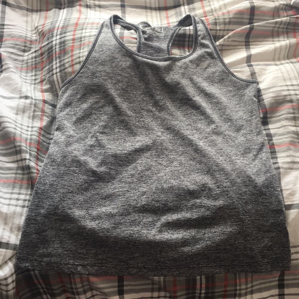 Grey top